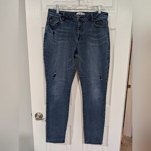 cabi Jeans Distressed Dark Wash Curvy Skinny 3194 in Size 14